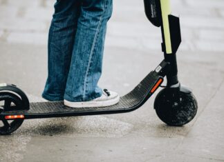 Quelle batterie choisir pour sa trottinette électrique ? scooter